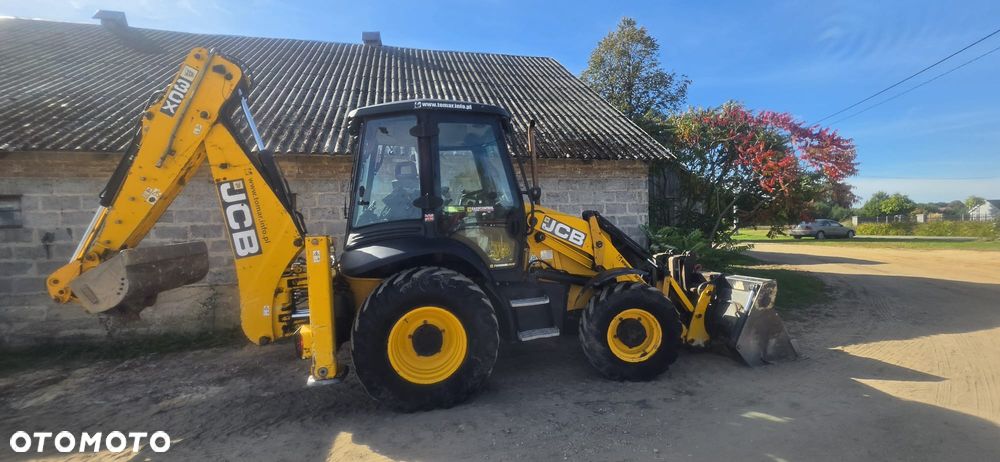 JCB 3CX Contractor - 1