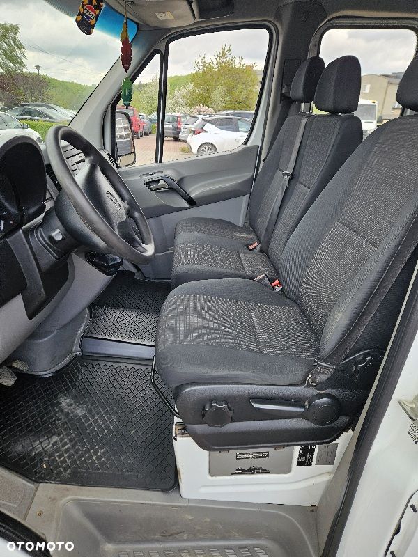 Mercedes-Benz SPRINTER - 8