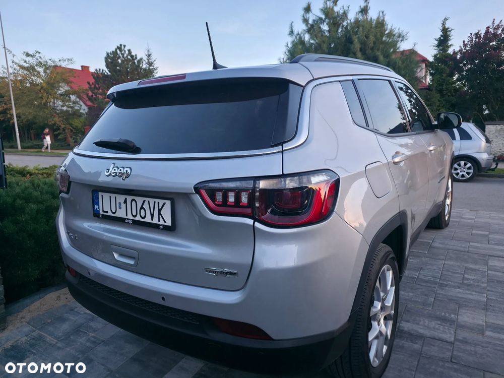 Jeep Compass - 28