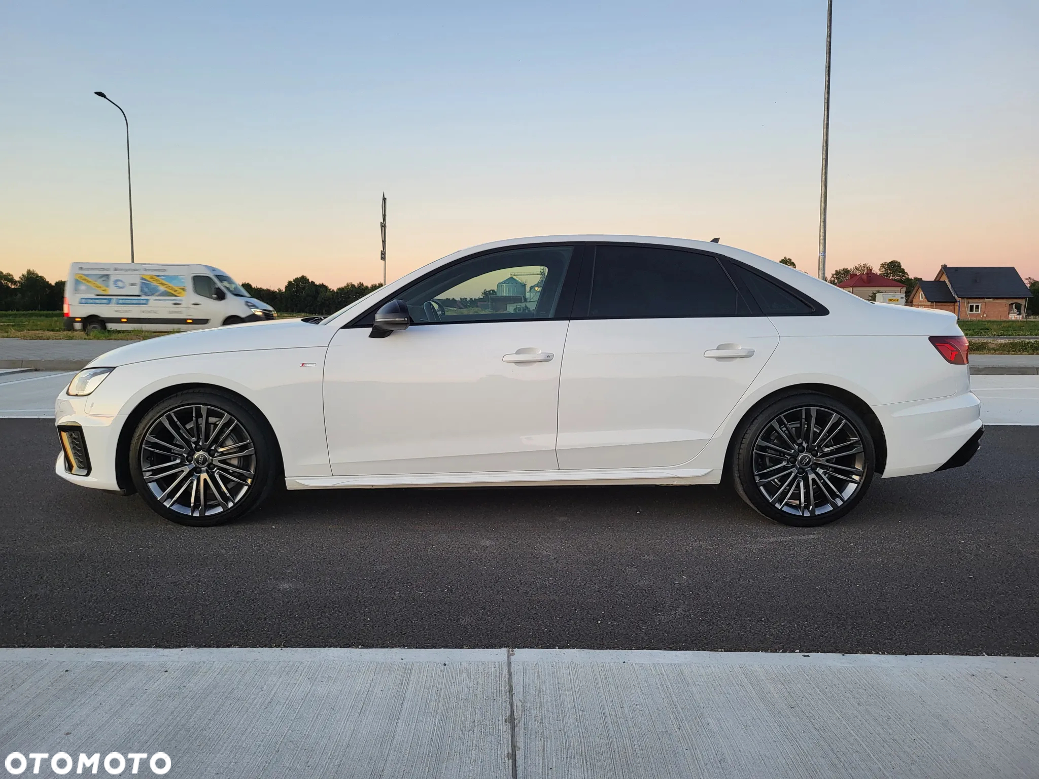 Audi A4 40 TDI S tronic S line - 14