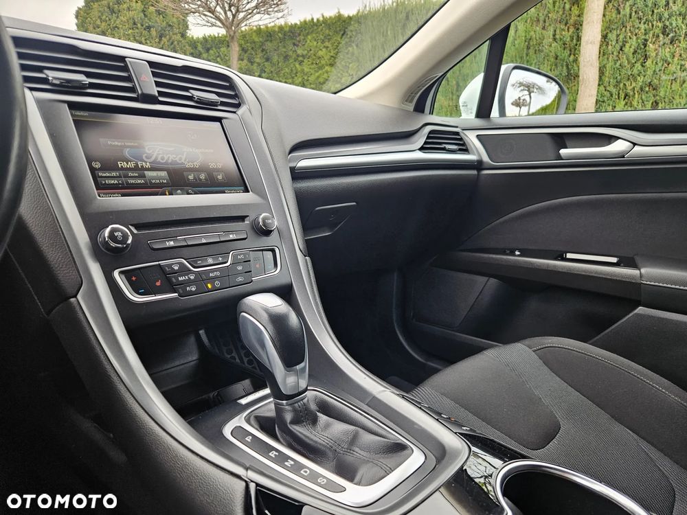 Ford Mondeo 2.0 TDCi Titanium 4WD PowerShift - 9