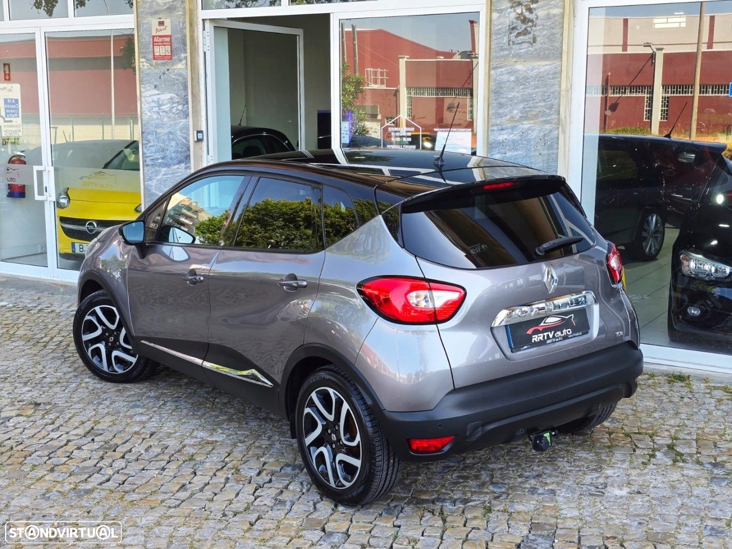 Renault Captur 0.9 TCE Exclusive - 4