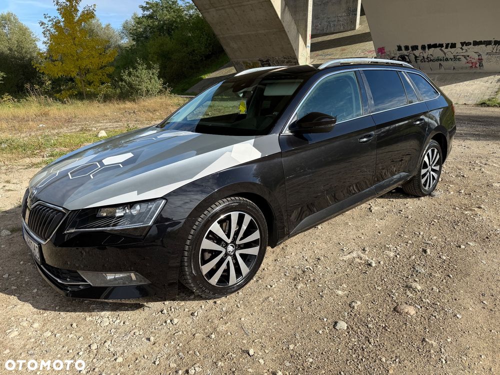 Skoda Superb 2.0 TDI DSG Premium Edition - 1