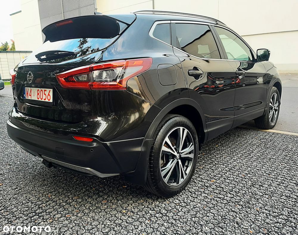 Nissan Qashqai 1.3 DIG-T SHIRO - 6