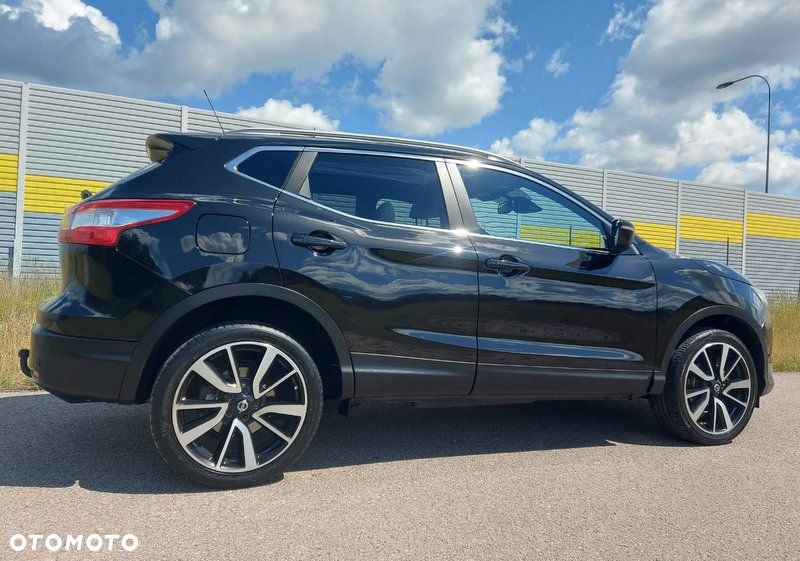 Nissan Qashqai 1.6 dCi 4 x 4 DPF tekna - 22