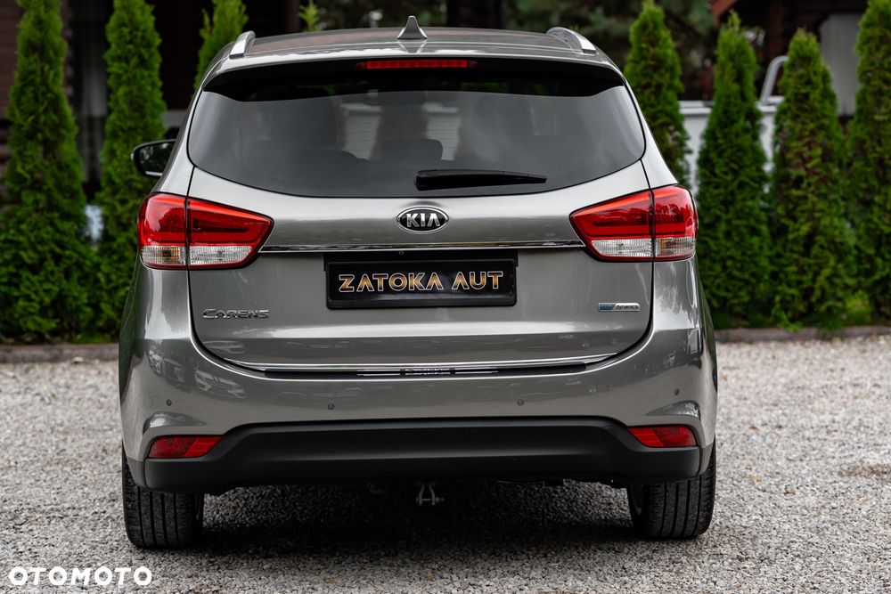 Kia Carens 1.7 CRDi M 7os - 8