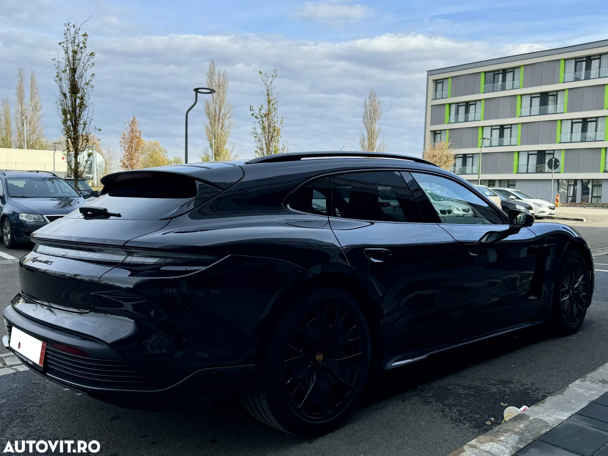 Porsche Taycan - 5