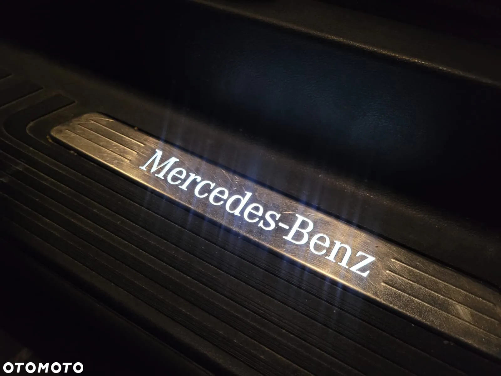 Mercedes-Benz Klasa V 250 d extralang 9G-TRONIC Edition - 20