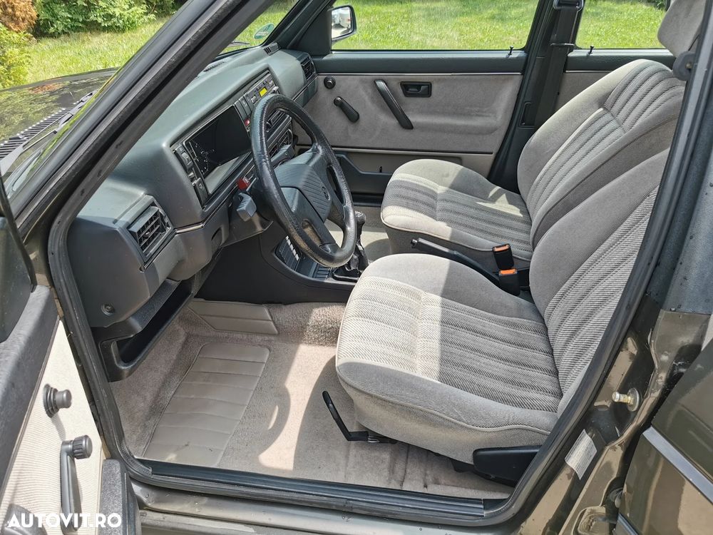 Volkswagen Jetta - 3