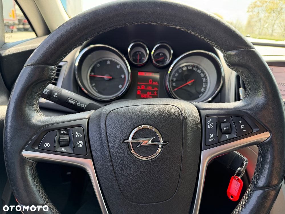 Opel Astra 1.7 CDTI DPF 150 Jahre - 12