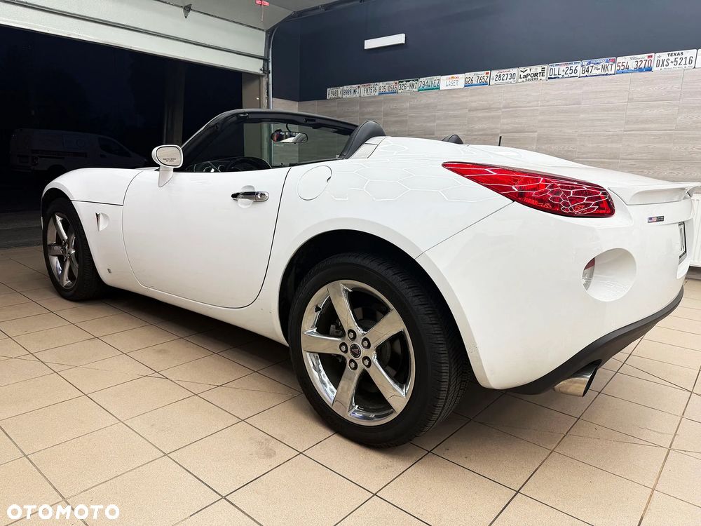Pontiac Solstice - 6
