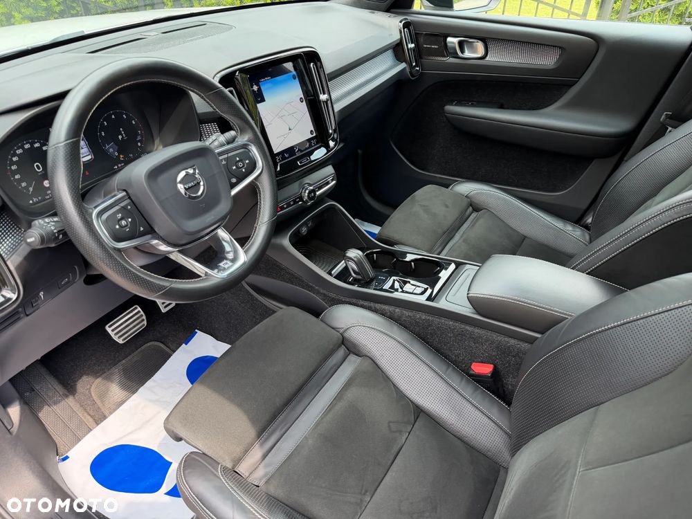 Volvo XC 40 T5 AWD R-Design - 9
