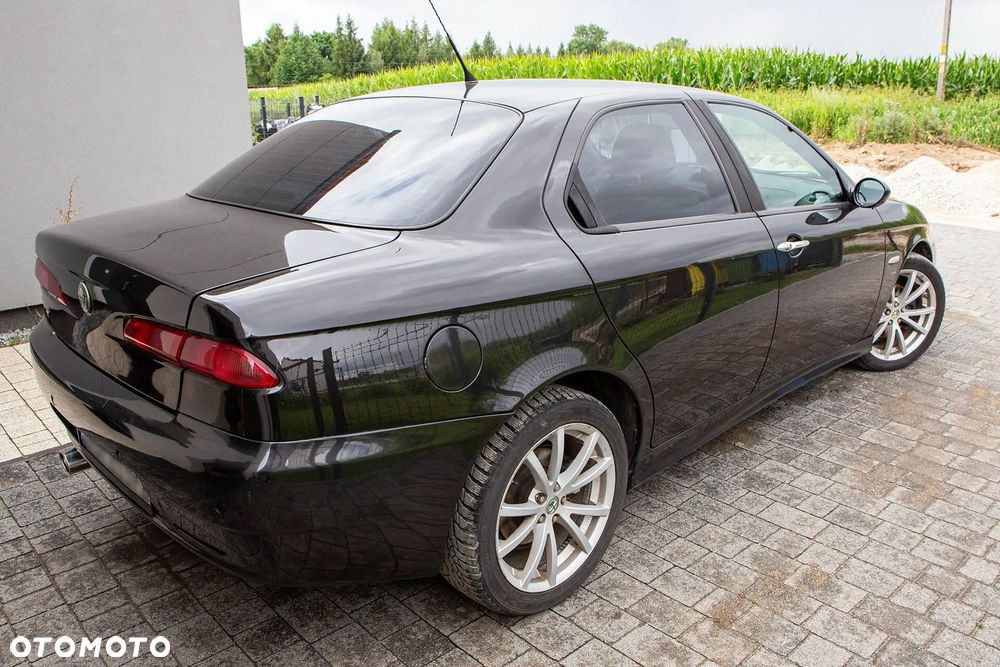 Alfa Romeo 156 2.4JTD20v Distinctive - 5