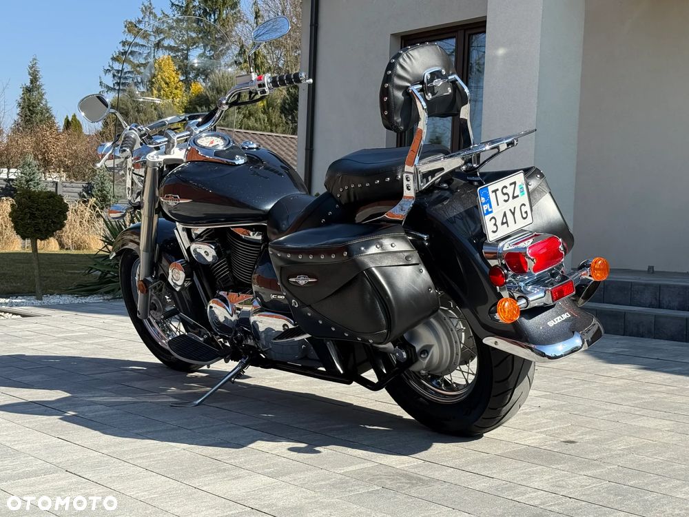 Suzuki VL 800 Volusia - Boulevard C50 - 4