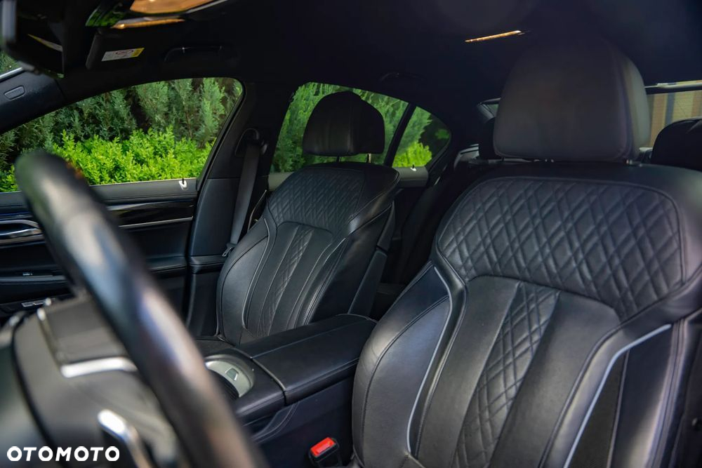 BMW Seria 7 730d xDrive - 13