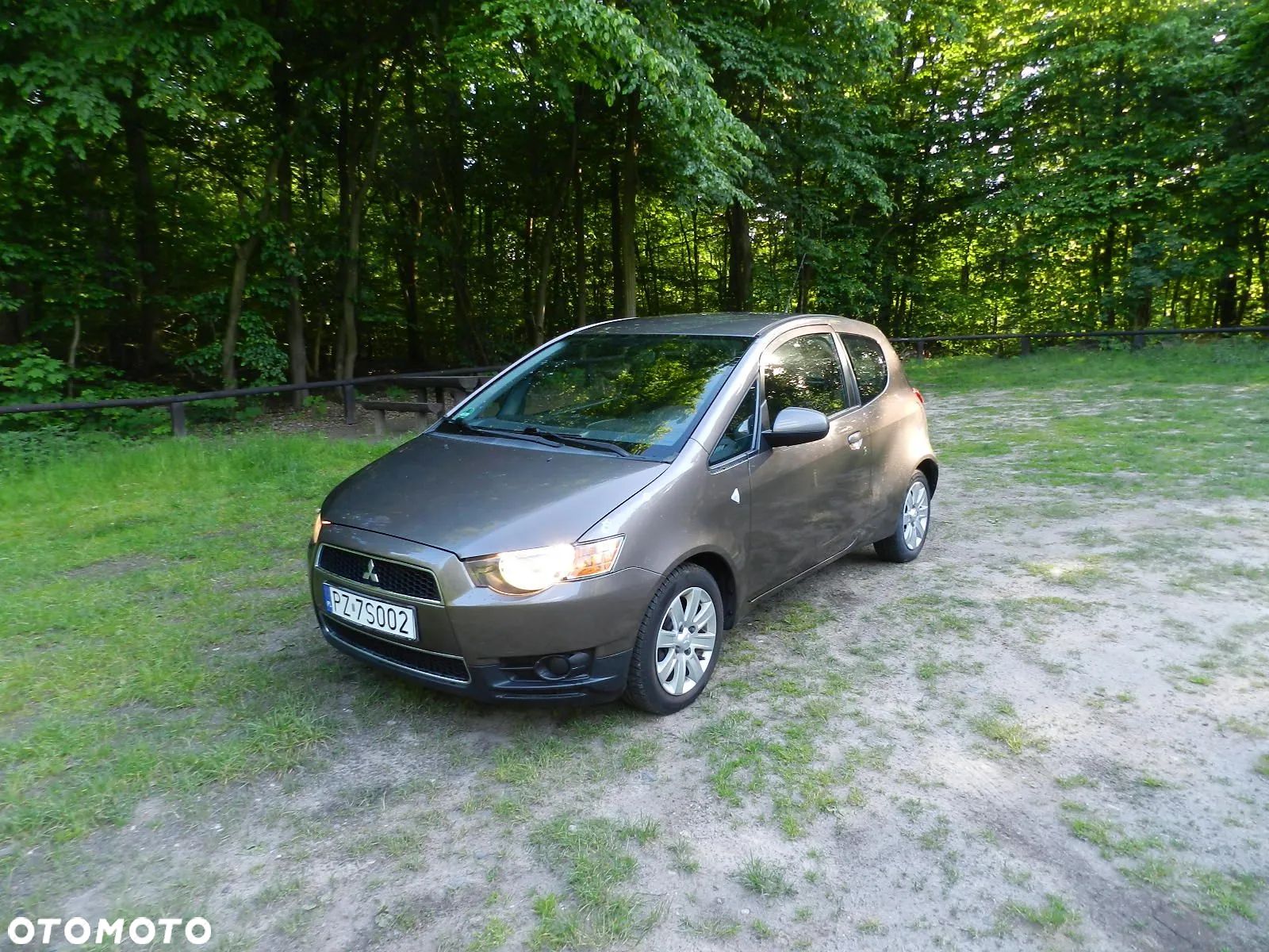 Mitsubishi Colt - 1