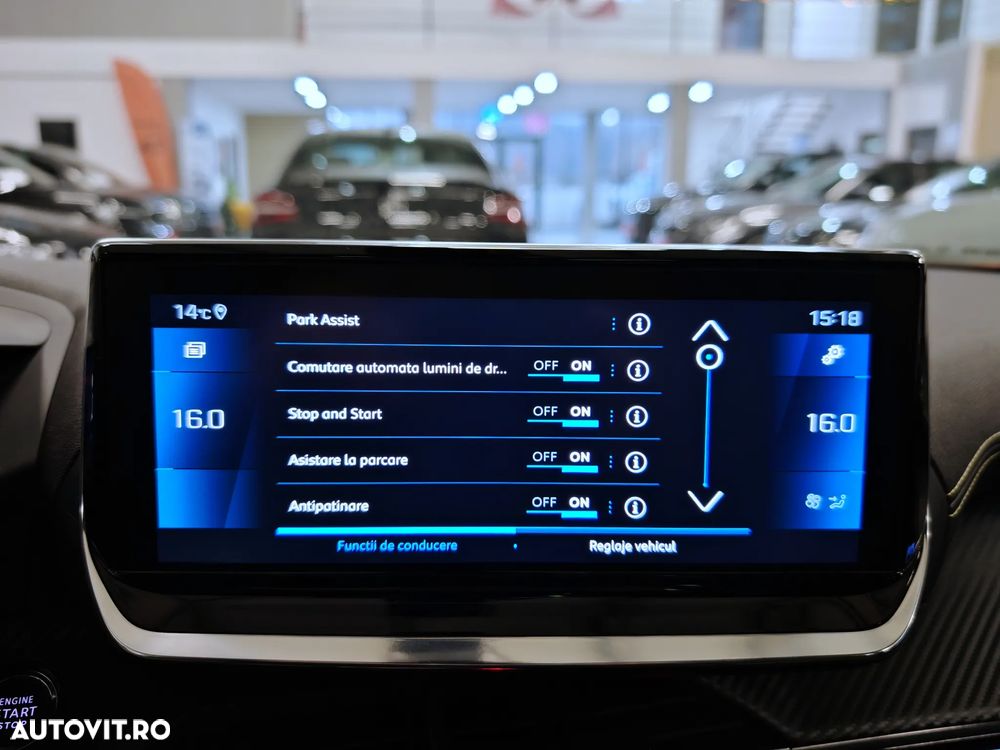 Peugeot 2008 PureTech 130 EAT8 GT - 26