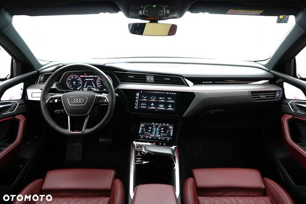 Audi e-tron Sportback - 28