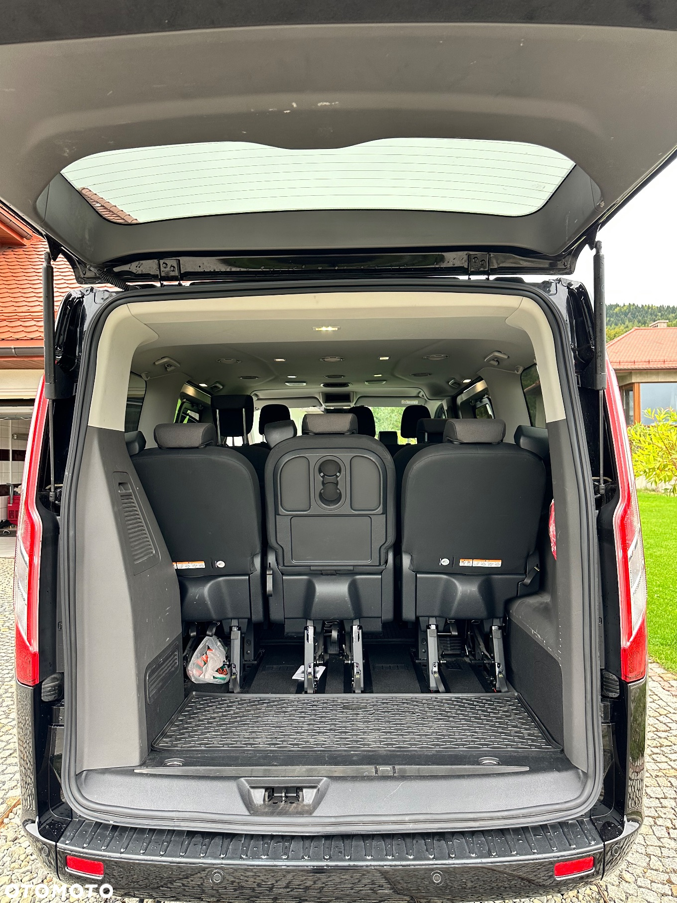 Ford Tourneo Custom 320 L1H1 VA Autm Titanium - 12