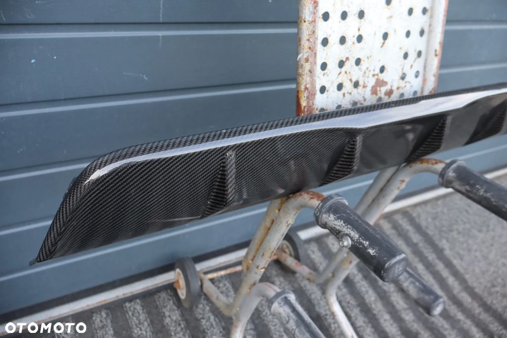 DOKŁADKA SPOILER DYFUZOR ZDERZAKA TYŁ MASERATI QUATTROPORTE M156 6701718410 2020 - 2