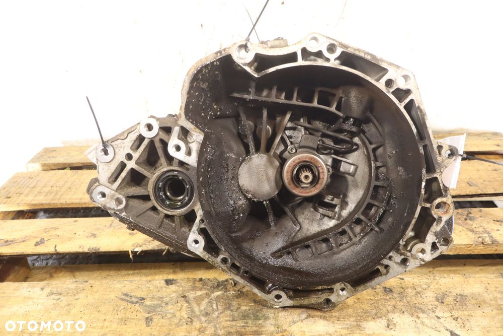 SKRZYNIA BIEGÓW 5 BIEGOWA CHEVROLET AVEO T300 1.2 78XW463 - 1