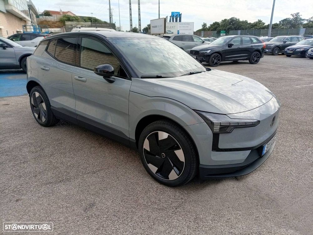 Volvo EX30 69 kWh Single Motor Extended Range Plus - 9