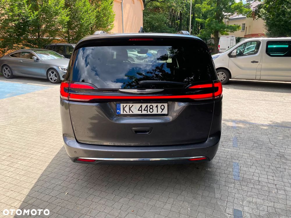 Chrysler Pacifica - 3
