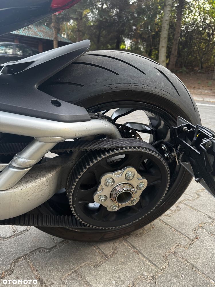 Ducati Diavel - 10