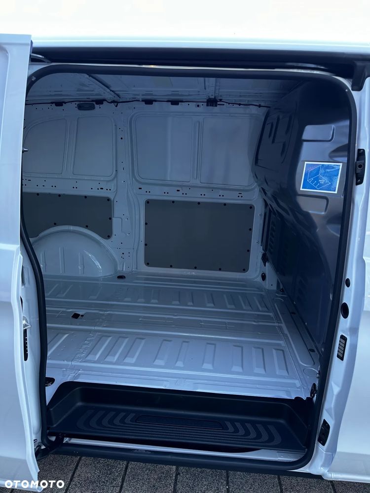 Mercedes-Benz Vito - 21