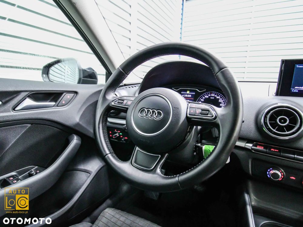 Audi A3 Sportback 1.8 TFSI S tronic S line Sportpaket - 29