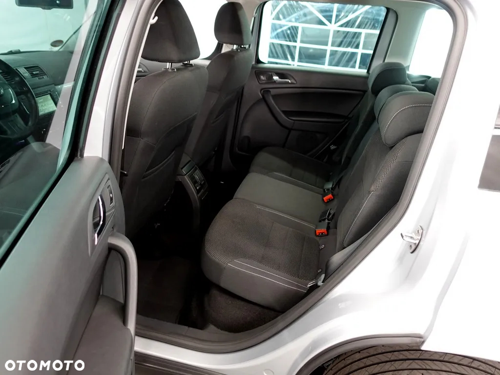 Skoda Yeti 2.0 TDI DPF Elegance Green tec - 10
