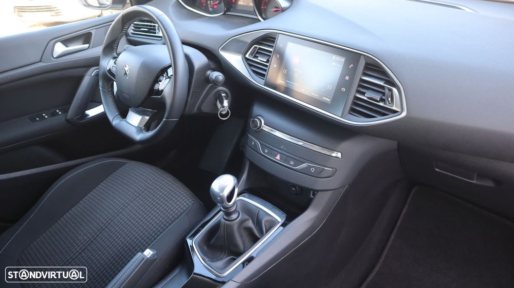Peugeot 308 1.5 BlueHDi Business Line - 18
