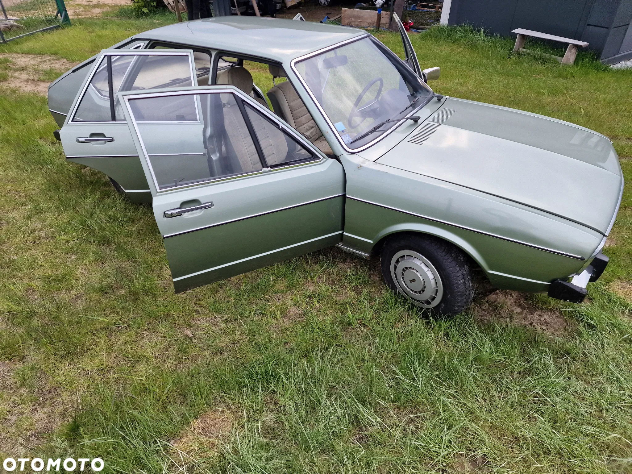 Volkswagen Passat - 30