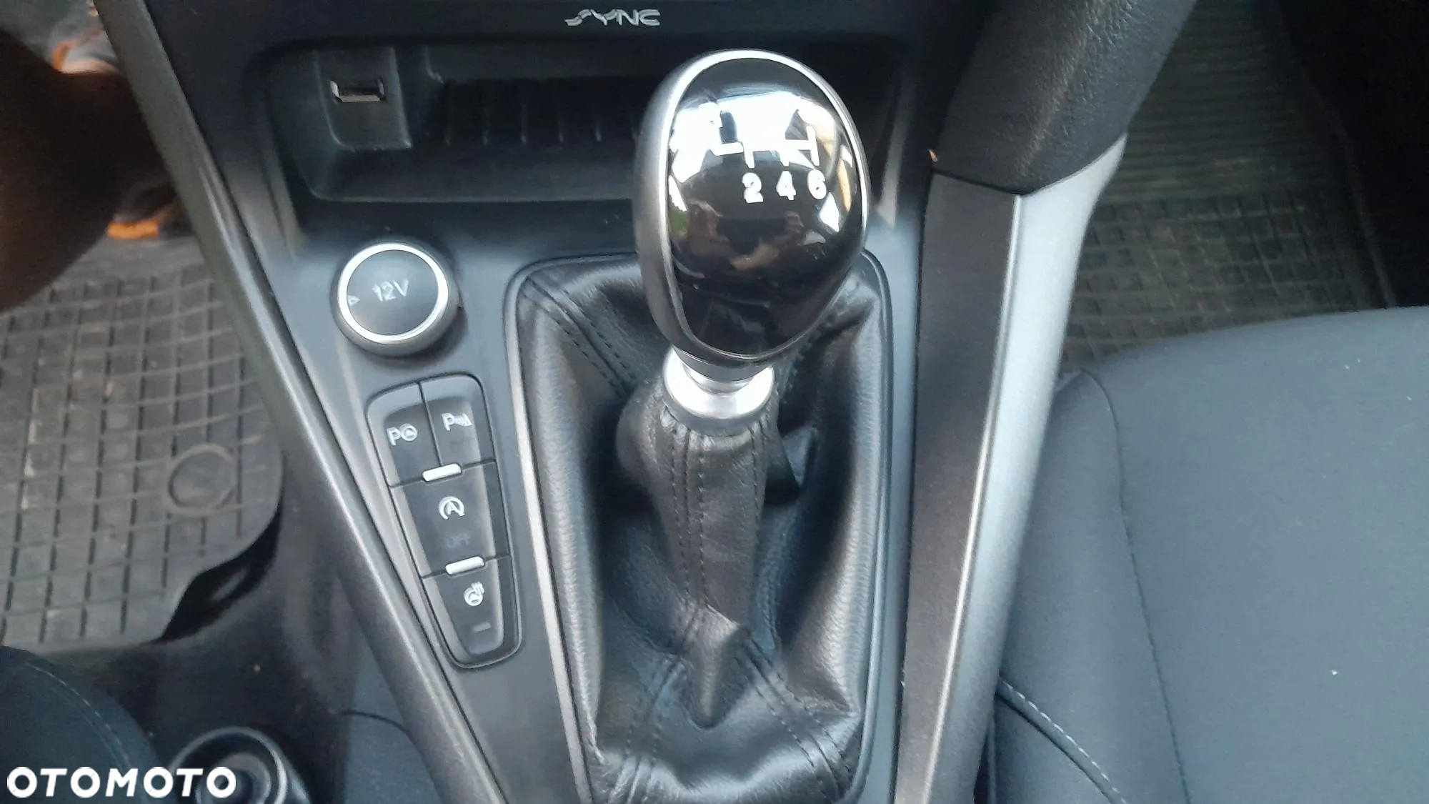 Ford Focus 1.0 EcoBoost Trend Sport - 10