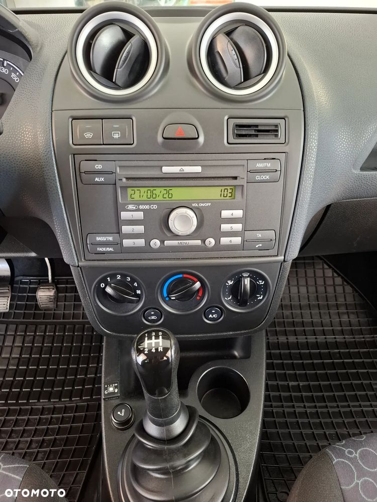 Ford Fiesta 1.3 Style - 18
