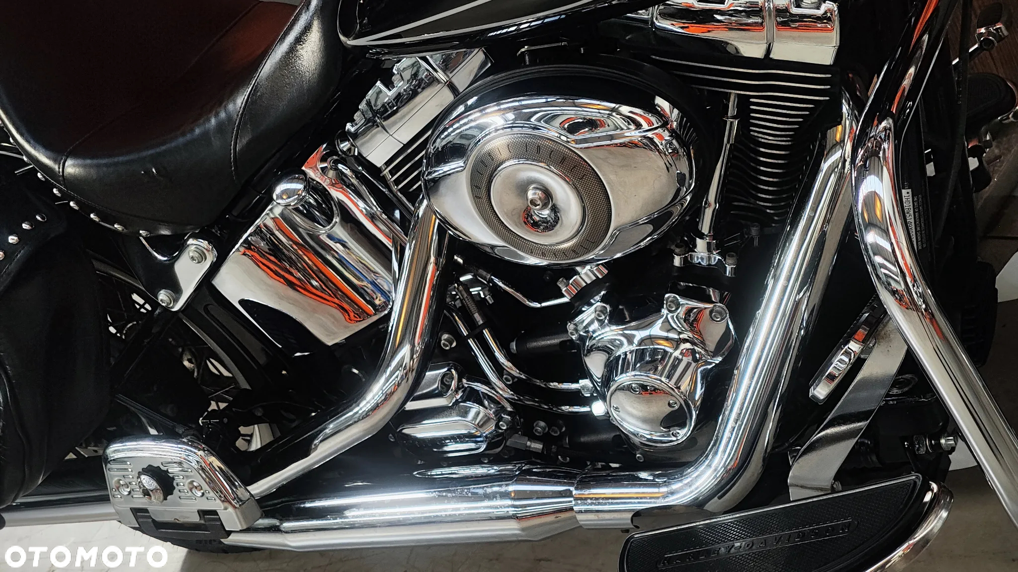 Harley-Davidson Softail Heritage Classic - 12