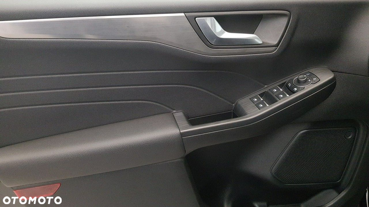 Ford Kuga - 23