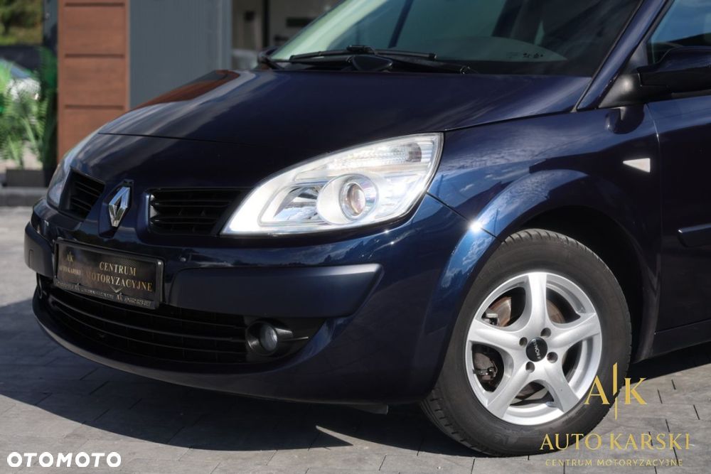 Renault Scenic - 11