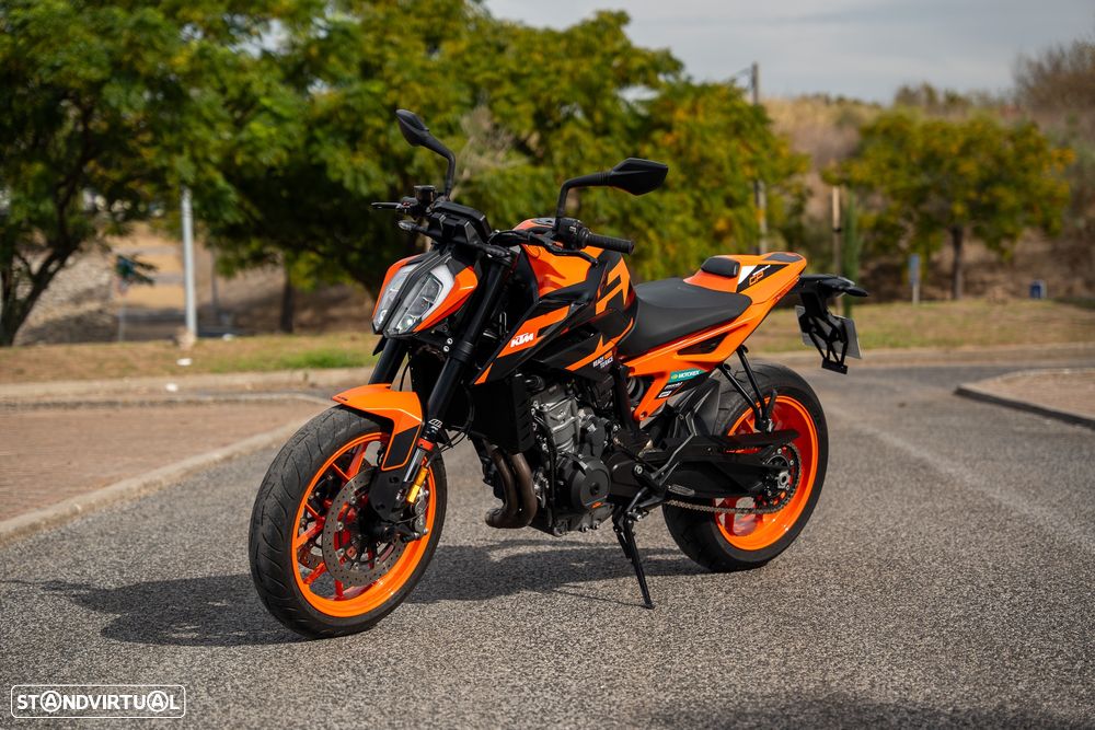 KTM Duke 890 GP - 1
