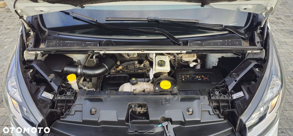 Renault Trafic - 18