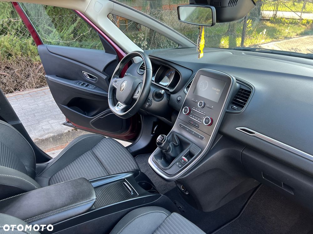 Renault Scenic - 12