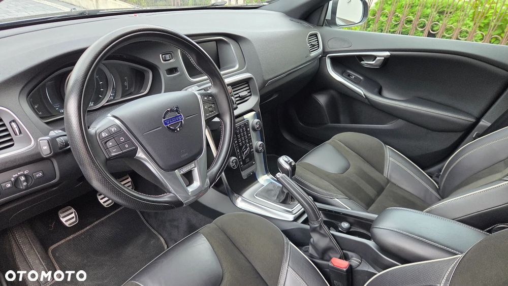 Volvo V40 D2 RDesign - 16