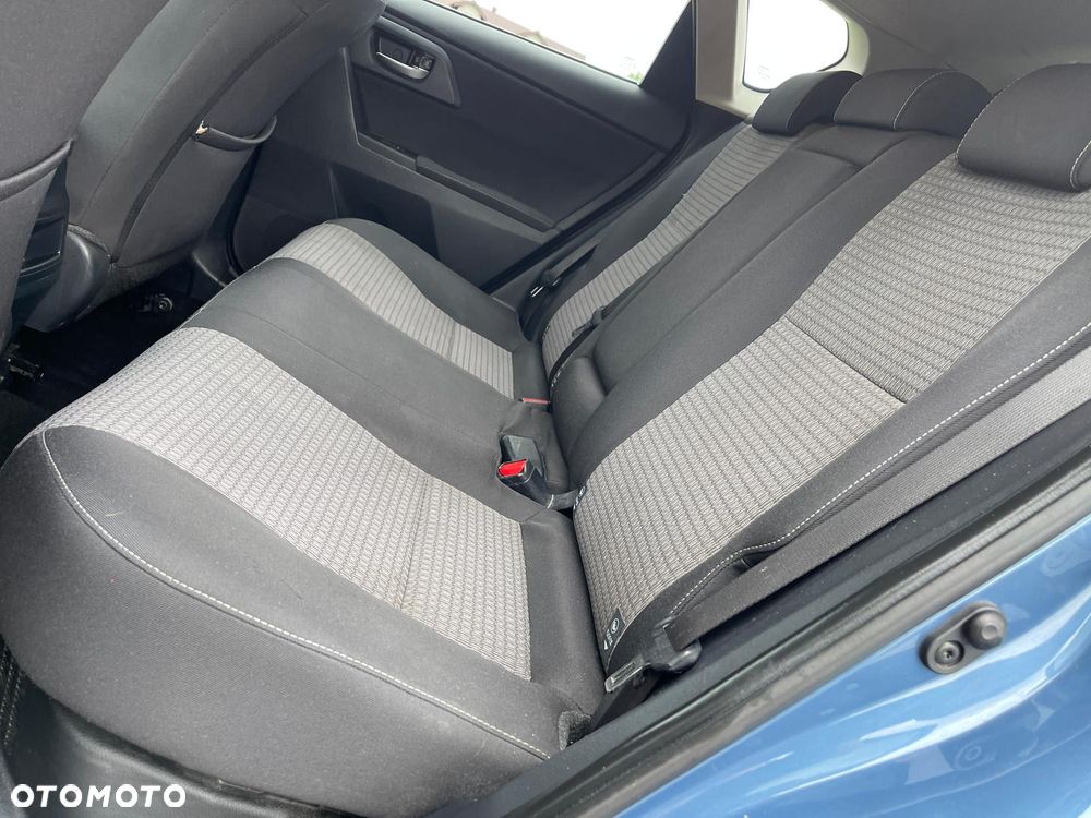 Toyota Auris 1.8 VVT-i Automatik Design Edition - 25