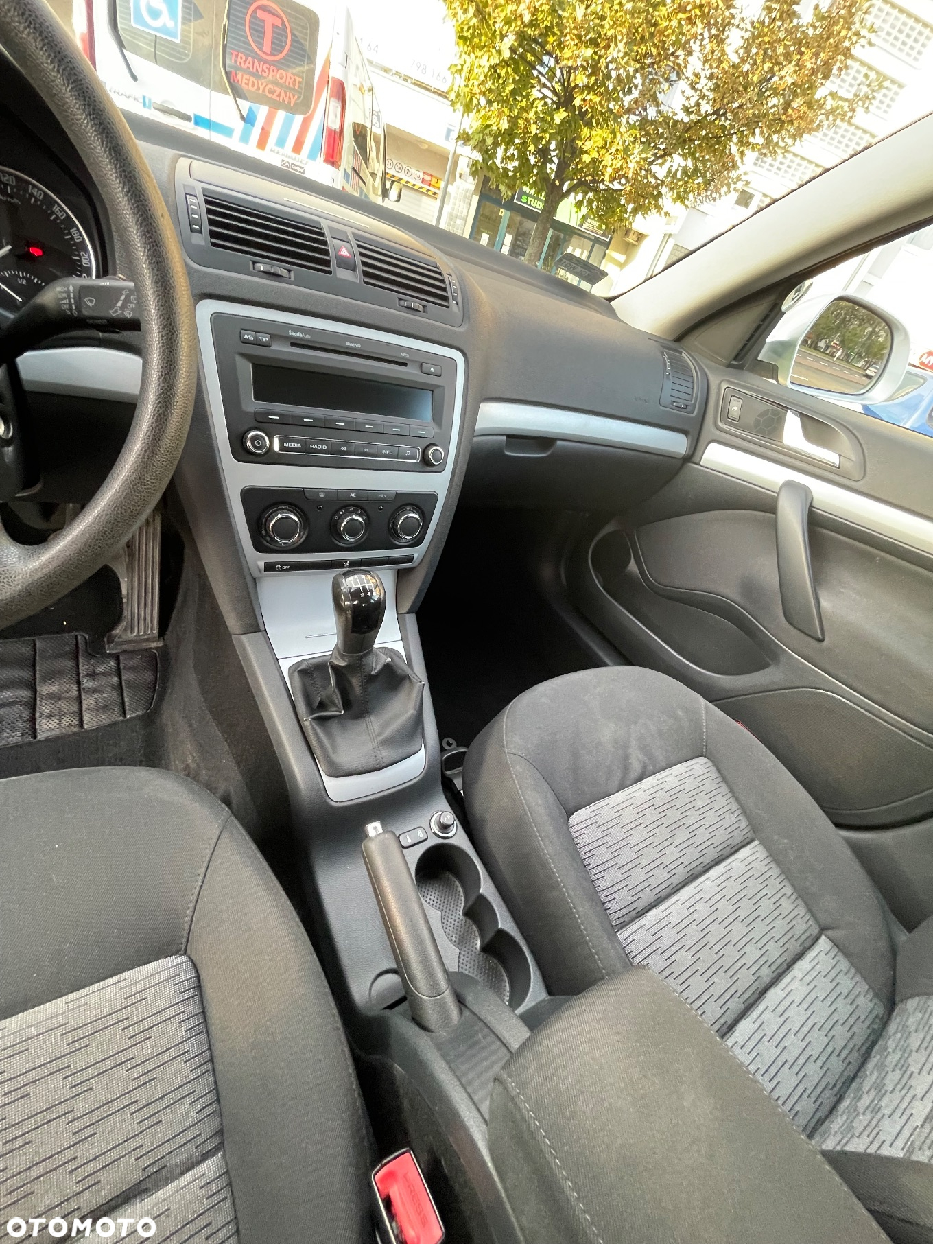 Skoda Octavia 1.2 TSI Ambiente - 11