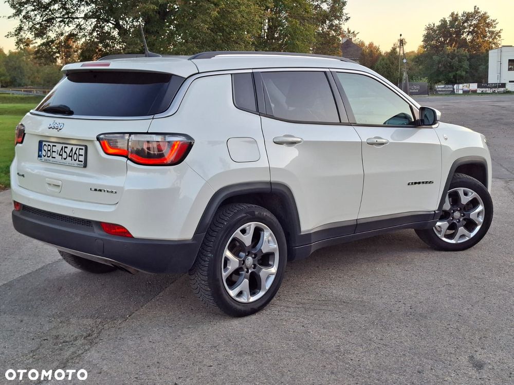 Jeep Compass - 2