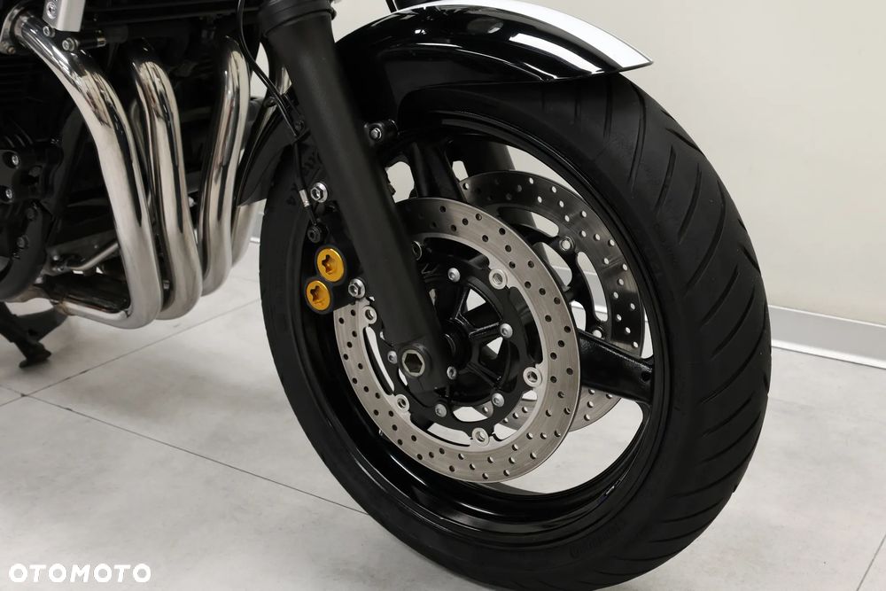 Yamaha XJR - 31