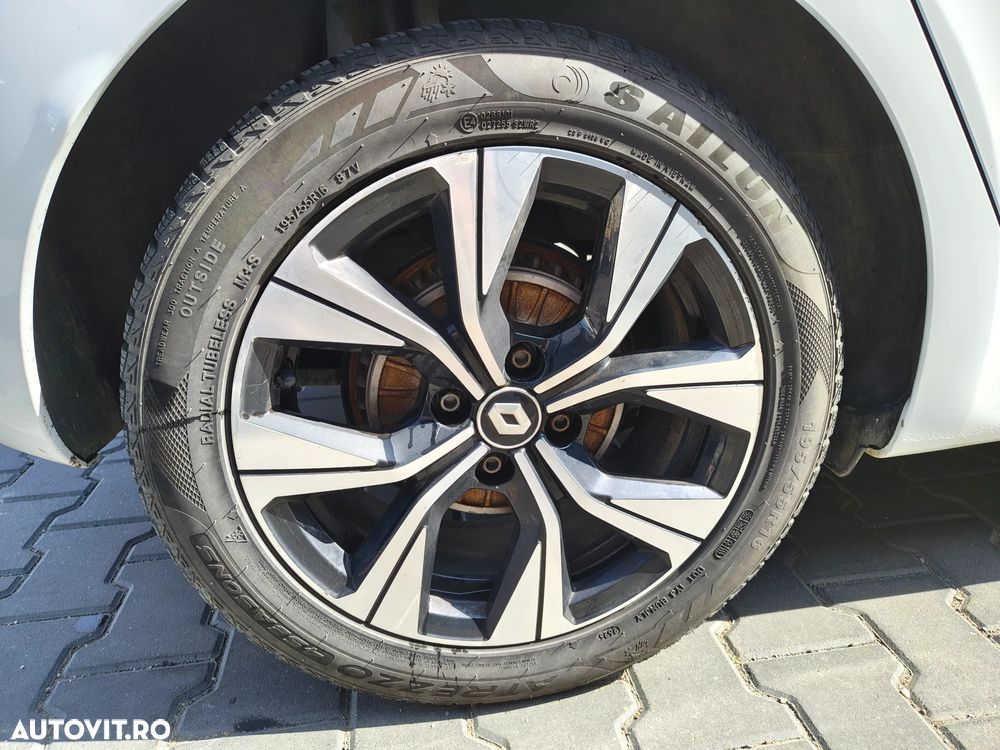 Renault Clio - 14