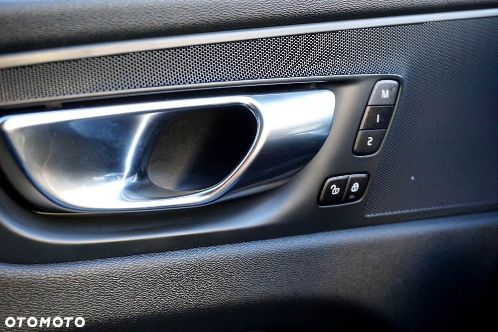 Volvo XC 60 B5 B Geartronic Inscription - 20