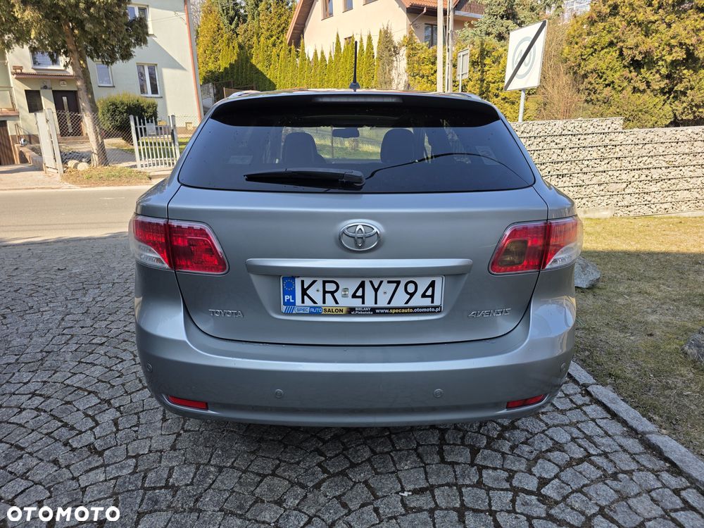 Toyota Avensis 2.0 D-4D Sol Premium - 5