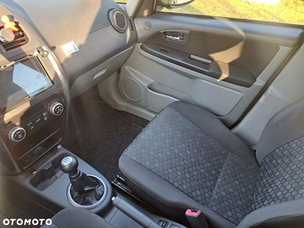 Suzuki SX4 1.6 Moonlight Edition 4WD - 8